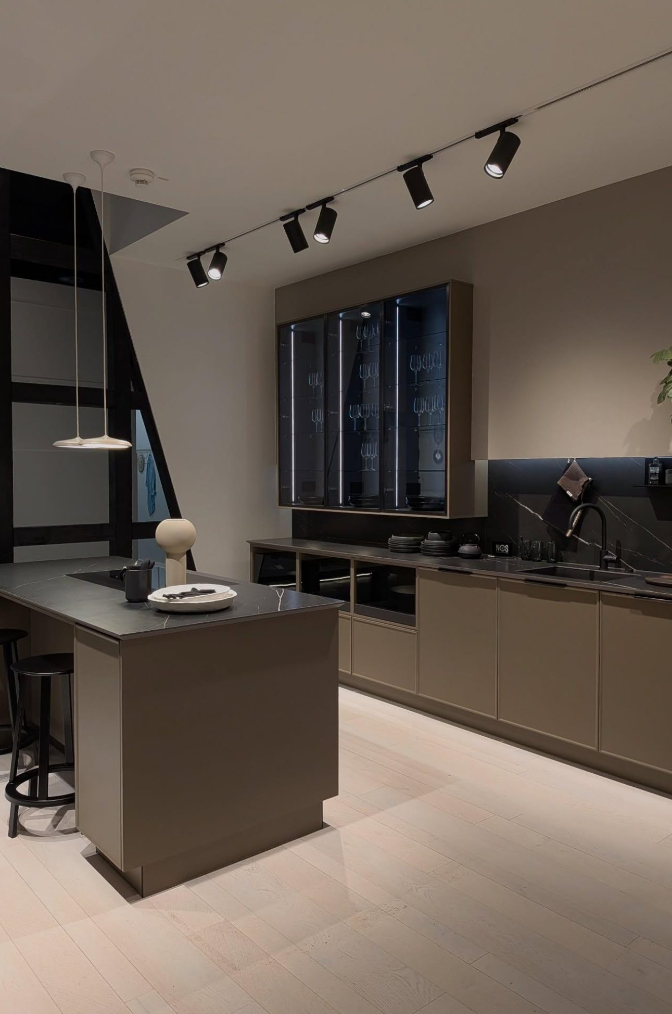 Discovering 'The Art of Harmony' at Häcker’s latest in-house exhibition