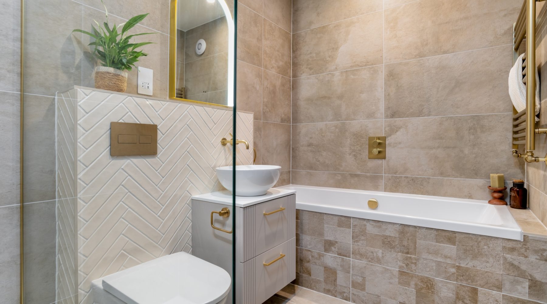 Hi Res Laings KBB 81 High St 03 26 005